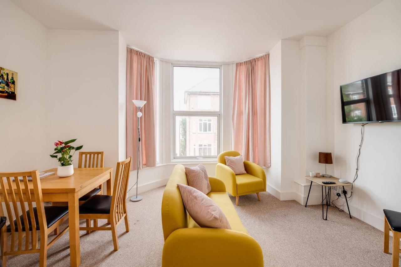 Appartement Bright 2 Bedroom In Southsea. 8 Min Walk To Seafront *